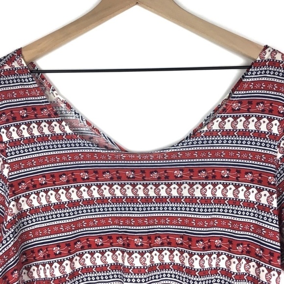 FOREVER 21 Crop Top Short Sleeve Open Back Twist Floral Southwestern Size Medium - Picture 3 of 9